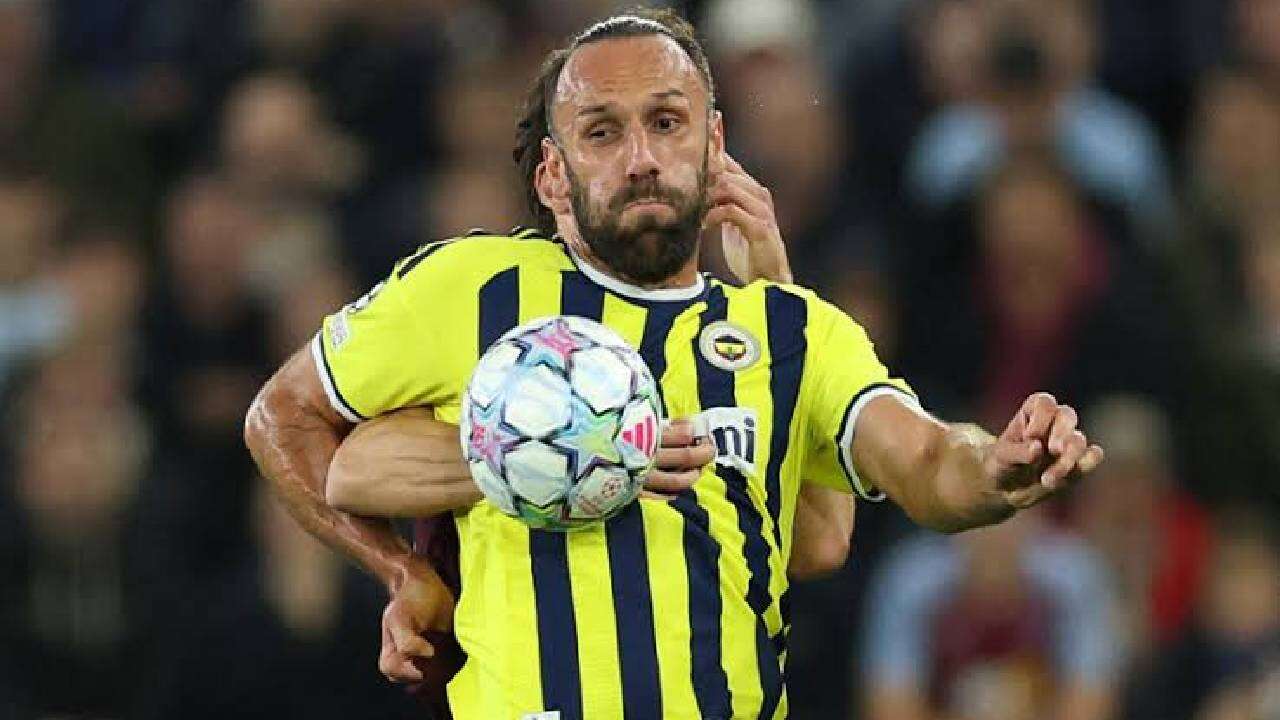 Fenerbahçe'de Aziz Yıldırım'dan Alanyaspor kararı: Samandıra altüst oldu, 2 yıldızın biletini kesti! 5